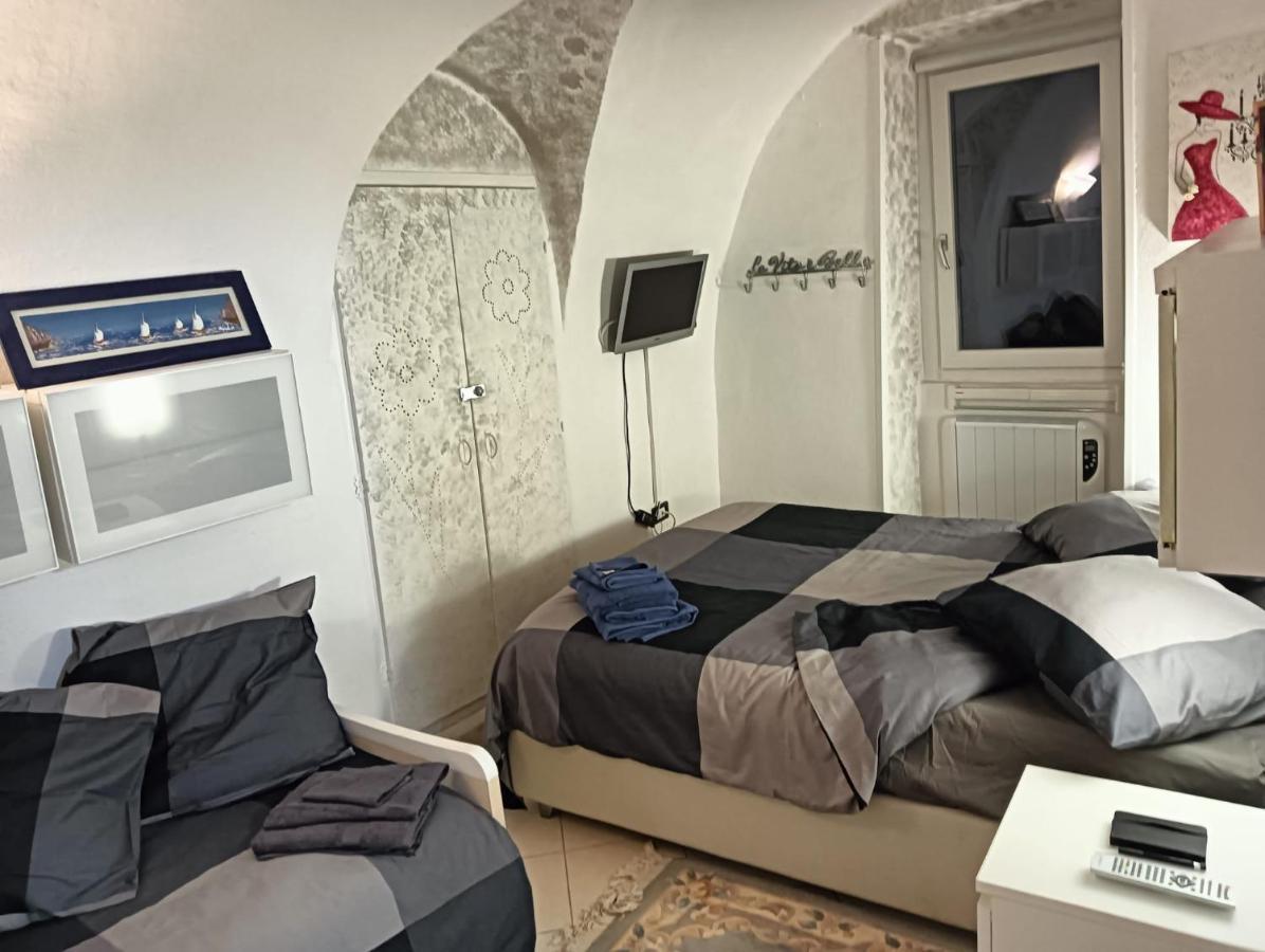 Villa Ca' Du Mangiabaggi Vallecrosia Esterno foto